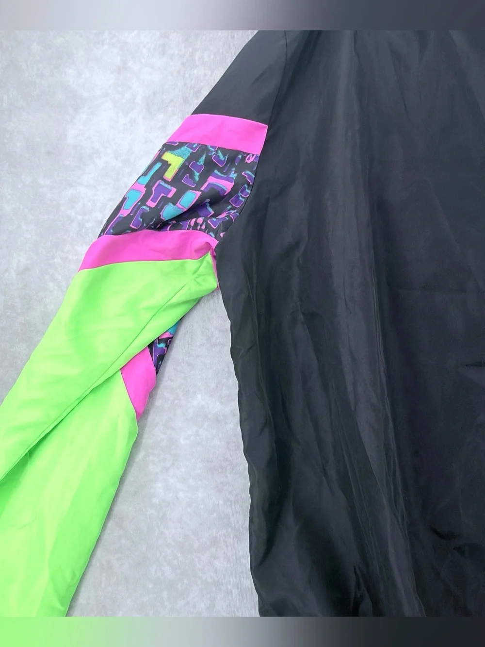 Vintage Black Windbreaker with Neon Pink & Lime Green Accents spirit Halloween - Picture 11 of 11